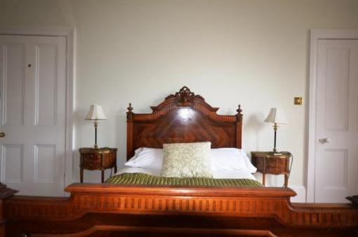 фото отеля Longworth Villa Bed & Breakfast & Apartments