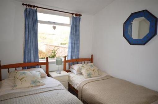 фото отеля Longworth Villa Bed & Breakfast & Apartments