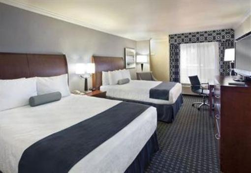 фото отеля Best Western Plus Marina Shores Hotel