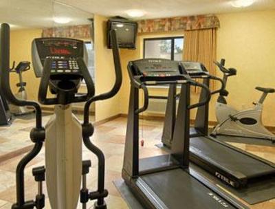 фото отеля Baymont Inn & Suites Arlington