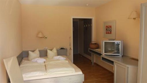 фото отеля Belmont Hotel Imst