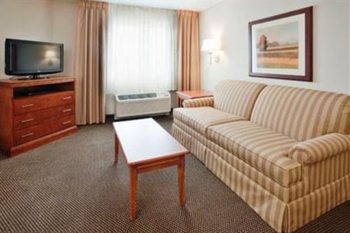 фото отеля Candlewood Suites Fayetteville