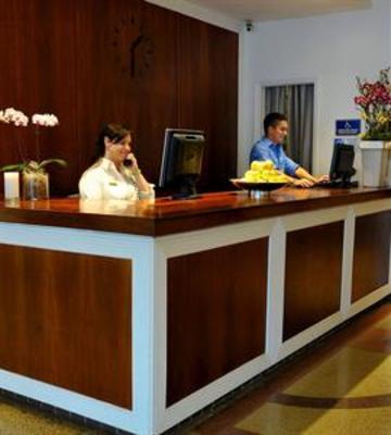 фото отеля South Seas Hotel