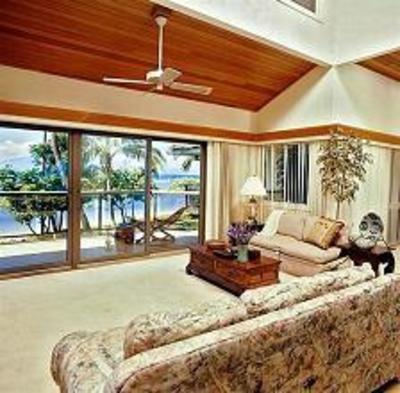 фото отеля Puunoa Beach Estates Resort Lahaina
