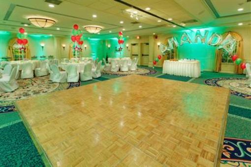 фото отеля Holiday Inn Mt. Kisco Westchester Cty