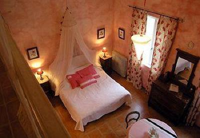 фото отеля Domaine Des Clos Apartments Beaucaire