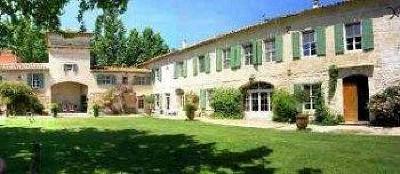 фото отеля Domaine Des Clos Apartments Beaucaire
