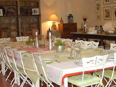 фото отеля Domaine Des Clos Apartments Beaucaire