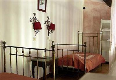 фото отеля Domaine Des Clos Apartments Beaucaire