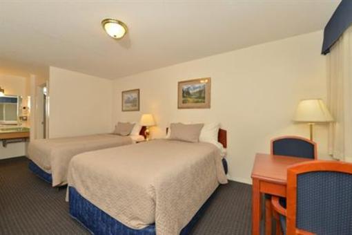 фото отеля Canadas Best Value Princeton Inn & Suites