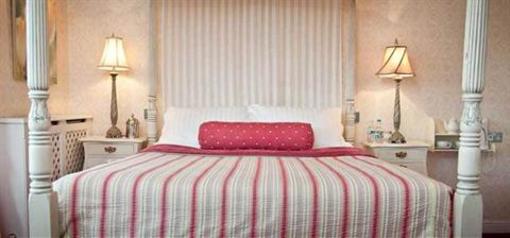 фото отеля Black Lion Hotel & Restaurant Long Melford