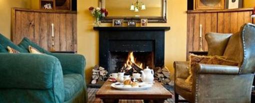 фото отеля Black Lion Hotel & Restaurant Long Melford