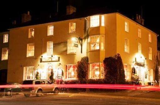 фото отеля Black Lion Hotel & Restaurant Long Melford