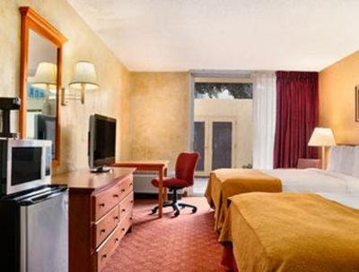 фото отеля Baymont Inn & Suites South Austin