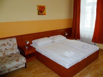 фото отеля Hotel in Hernals