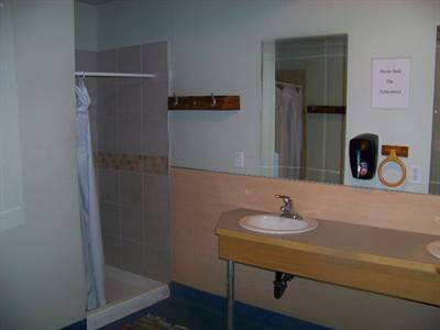 фото отеля Alaska Backpackers Inn Anchorage