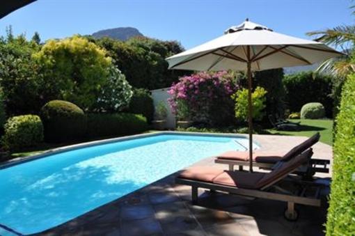 фото отеля Avondrood Guest House Franschhoek