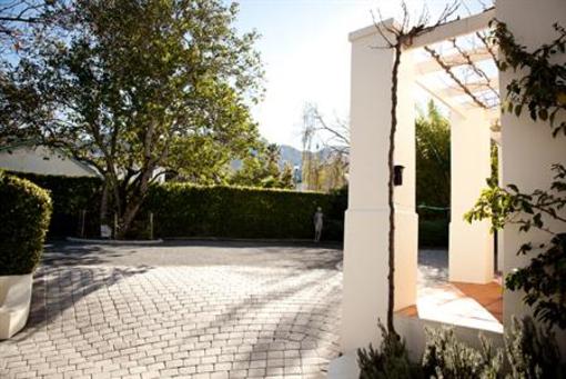 фото отеля Avondrood Guest House Franschhoek