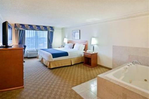 фото отеля Holiday Inn Express Tacoma