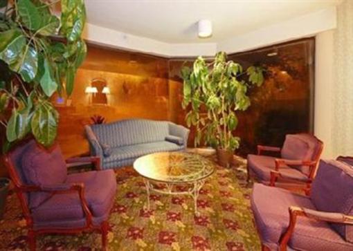 фото отеля Comfort Inn Airport Warwick (Rhode Island)