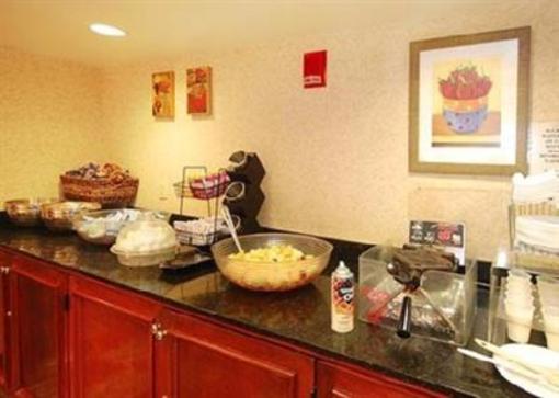 фото отеля Comfort Inn Airport Warwick (Rhode Island)
