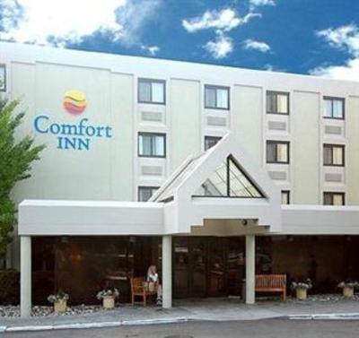 фото отеля Comfort Inn Airport Warwick (Rhode Island)