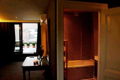 фото отеля Hotel Diamonds And Pearls