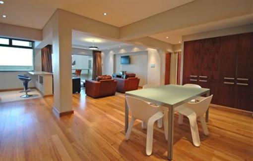 фото отеля Bantry Beach Luxury Suites