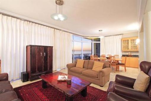 фото отеля Bantry Beach Luxury Suites