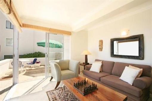 фото отеля Bantry Beach Luxury Suites