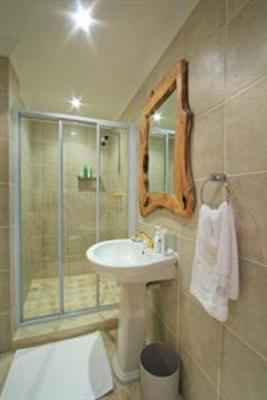 фото отеля Bantry Beach Luxury Suites
