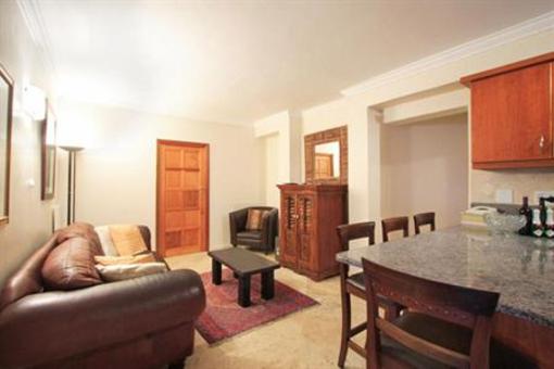 фото отеля Bantry Beach Luxury Suites