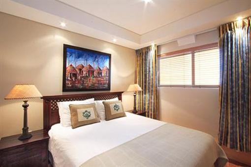 фото отеля Bantry Beach Luxury Suites
