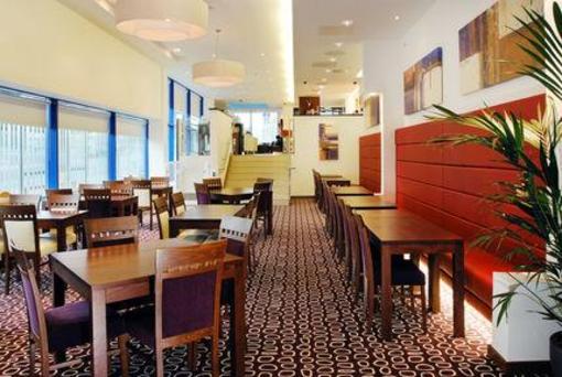 фото отеля Holiday Inn Express London Golders Green North
