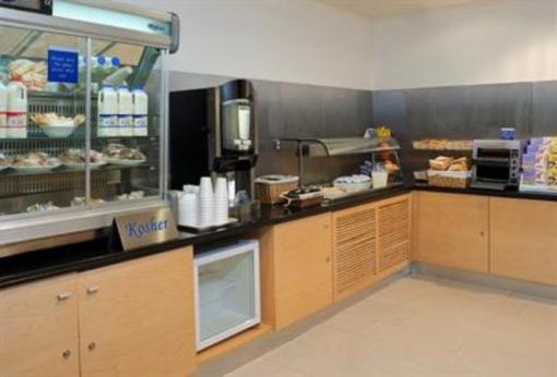 фото отеля Holiday Inn Express London Golders Green North