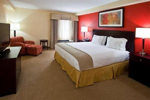 фото отеля Holiday Inn Express and Suites Fort Lauderdale Executive Airport