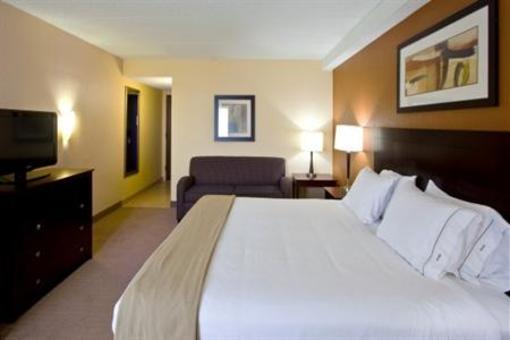 фото отеля Holiday Inn Express and Suites Fort Lauderdale Executive Airport