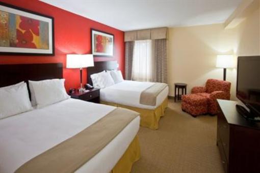 фото отеля Holiday Inn Express and Suites Fort Lauderdale Executive Airport