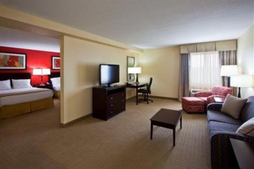 фото отеля Holiday Inn Express and Suites Fort Lauderdale Executive Airport