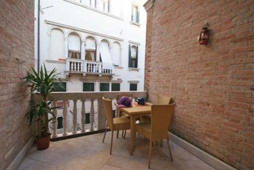 фото отеля Casa Dei Pittori Venice Apartments