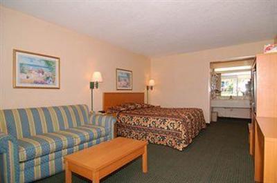 фото отеля Howard Johnson Inn Tampa Ybor City