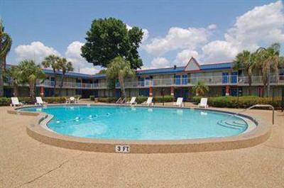 фото отеля Howard Johnson Inn Tampa Ybor City
