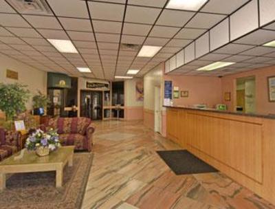 фото отеля Howard Johnson Inn Tampa Ybor City