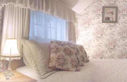 фото отеля Green Lantern Inn Bed and Breakfast Carmel By the Sea