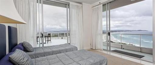фото отеля Mint Coolangatta Points North Apartments