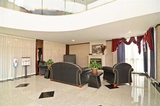 фото отеля Best Western Hospitality Inn Kalamazoo