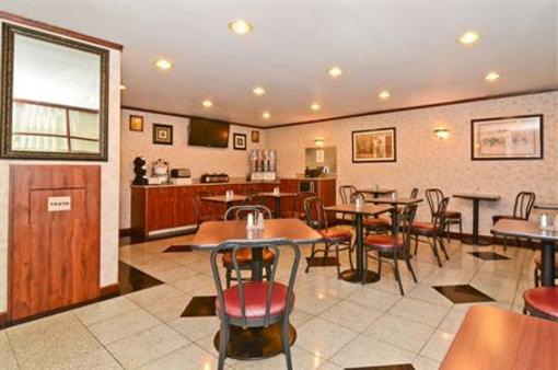 фото отеля Best Western Hospitality Inn Kalamazoo