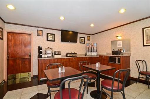 фото отеля Best Western Hospitality Inn Kalamazoo