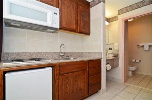 фото отеля Best Western Hospitality Inn Kalamazoo