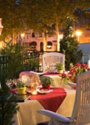 фото отеля Les Nations Hotel Vichy